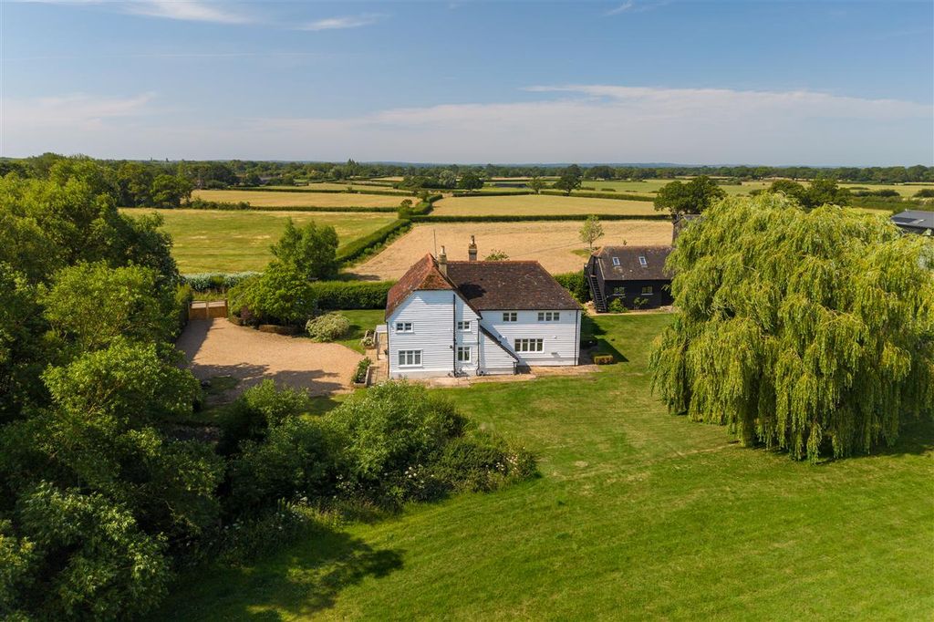 Property photo 2 of 33