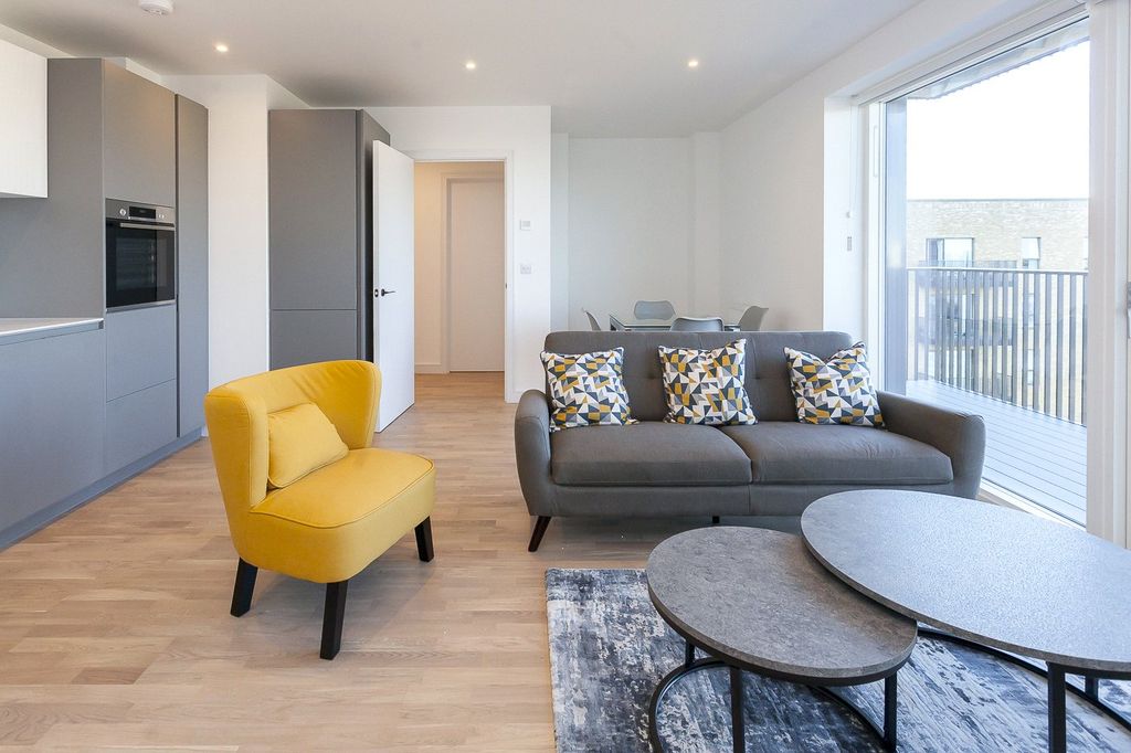 Property photo 2 of 13 Picture No. 15