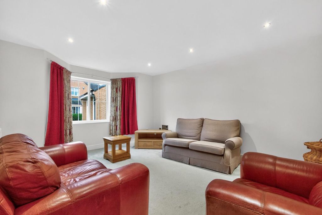 Property photo 3 of 19 002_Pnmb0788.Jpg