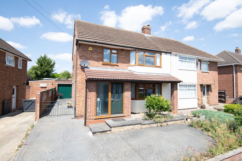 Property photo 1 of 38