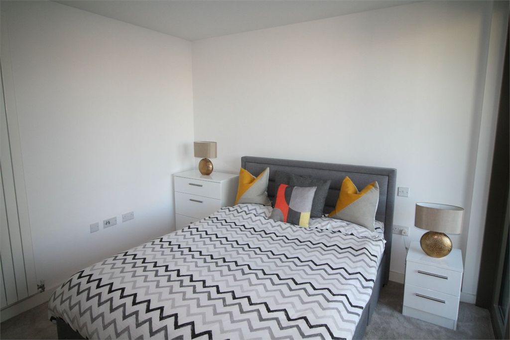 Property photo 3 of 4