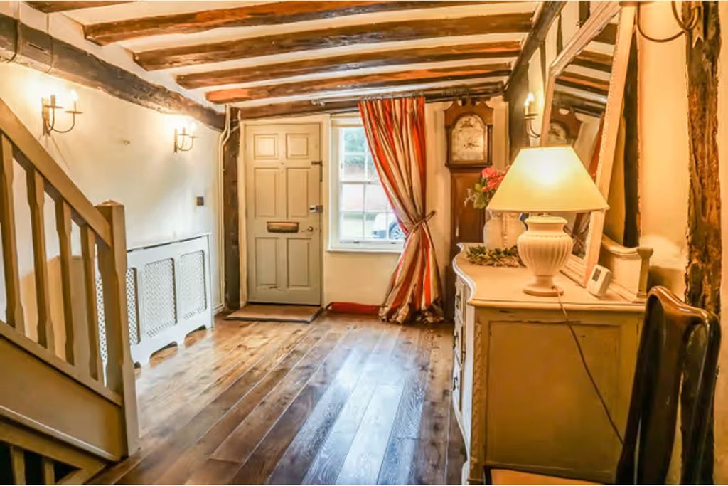 Property photo 3 of 26