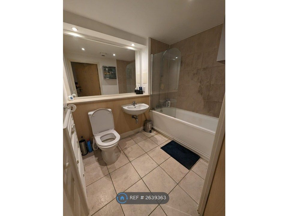 Property photo 3 of 9 Bathroom Used By New Tenant