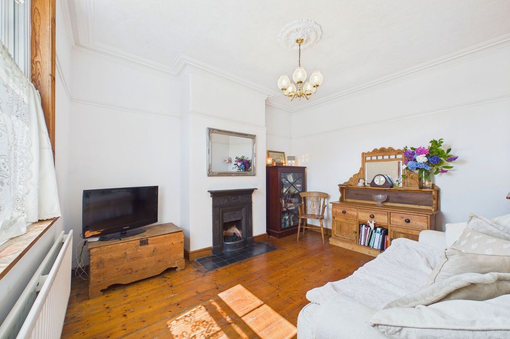 Property photo 3 of 30