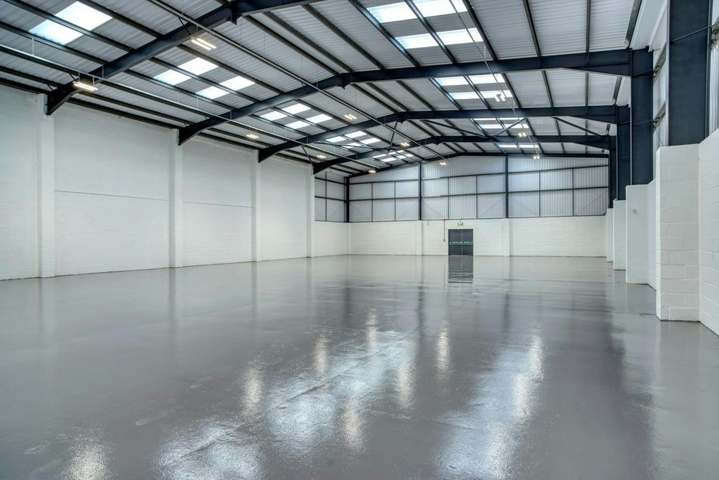 Property photo 3 of 8 Warehouse