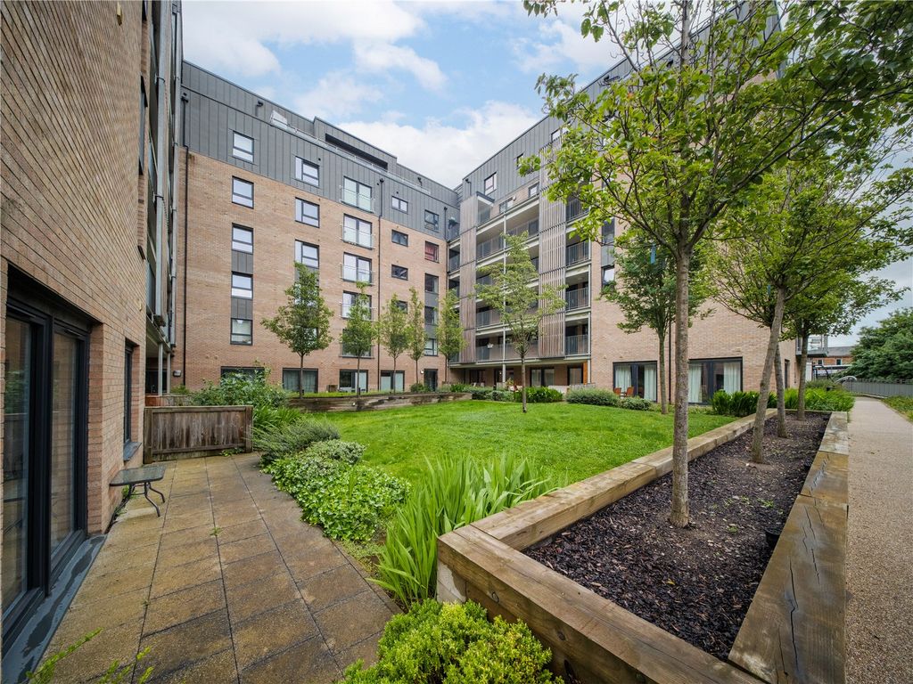 Additional image 13 of 2 bed flat for saleShrubhill Walk, Edinburgh EH7