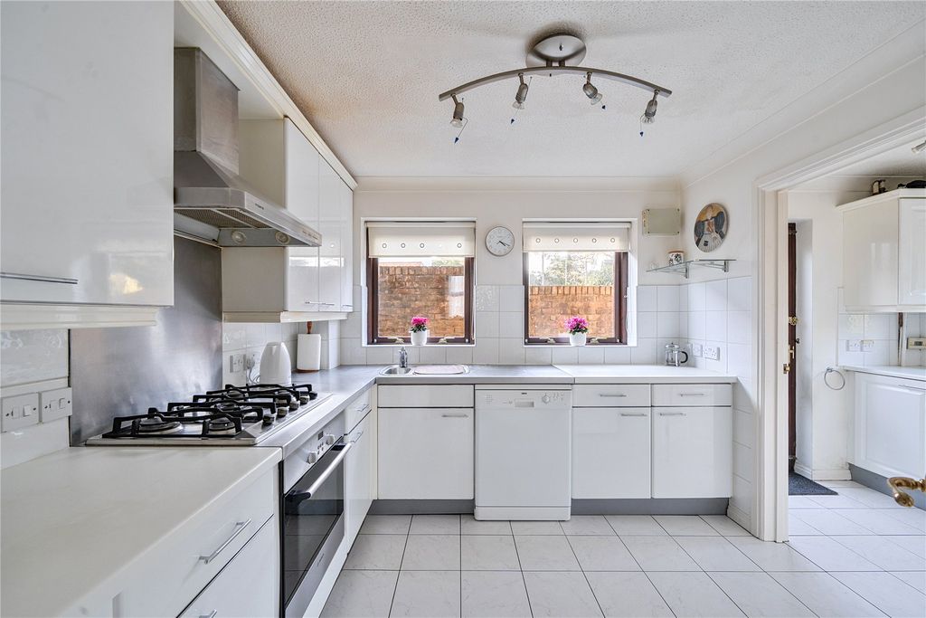 Property photo 3 of 22 Picture No. 15