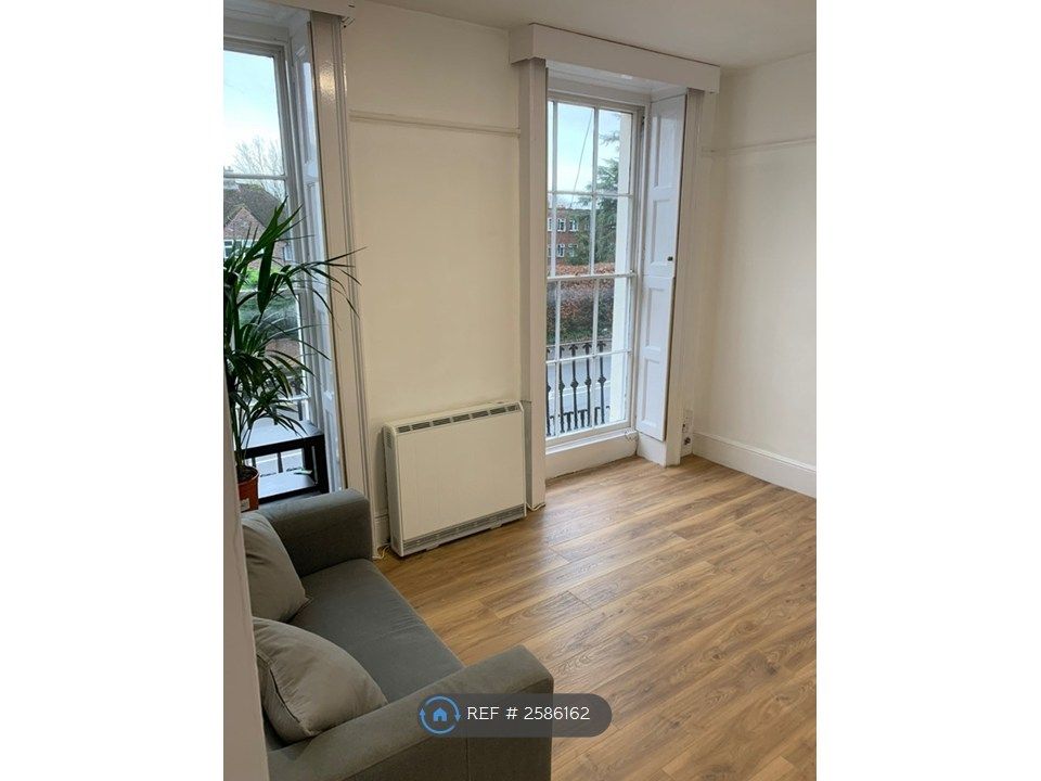 Property photo 3 of 4