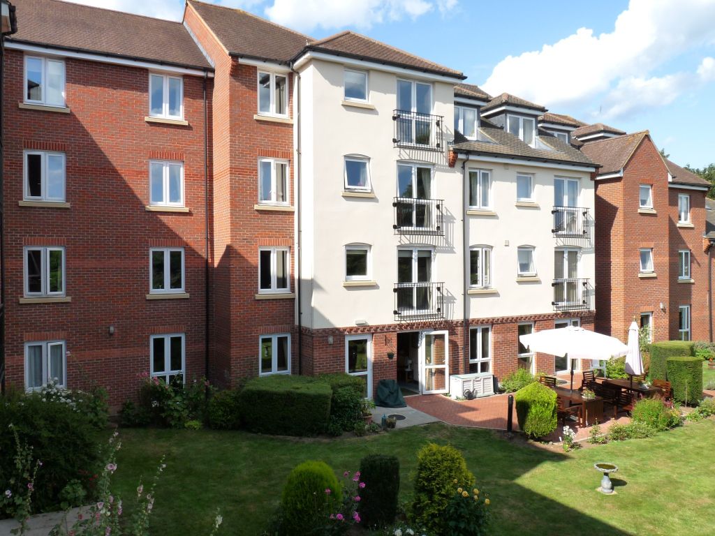 Property photo 1 of 9