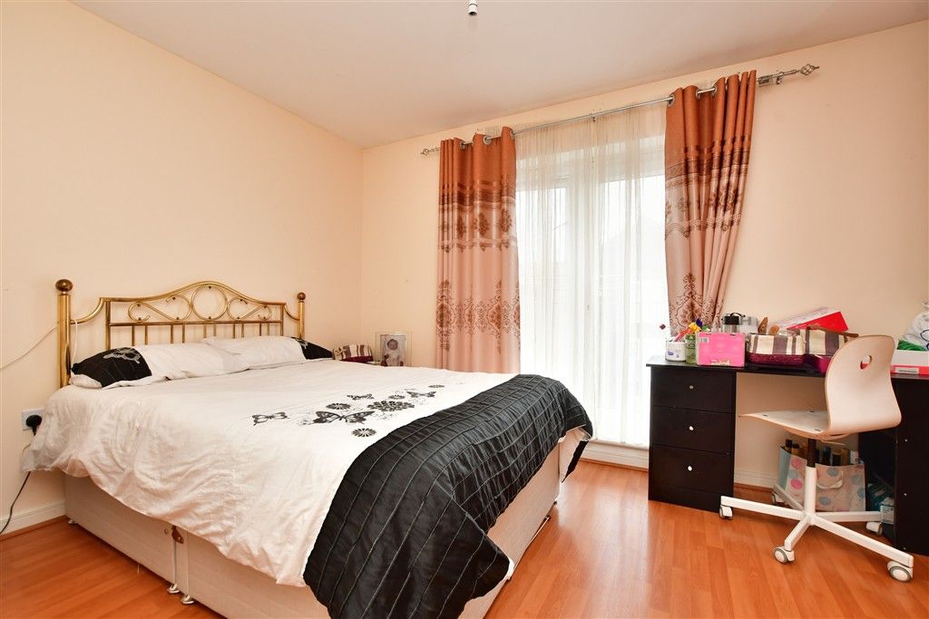 Property photo 3 of 12 Bedroom 1