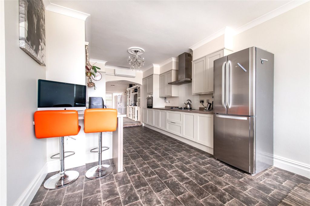 Property photo 3 of 25 Kitchen/Family Room