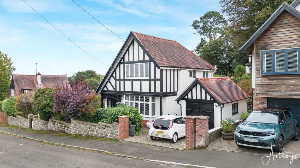 Property photo 1 of 35