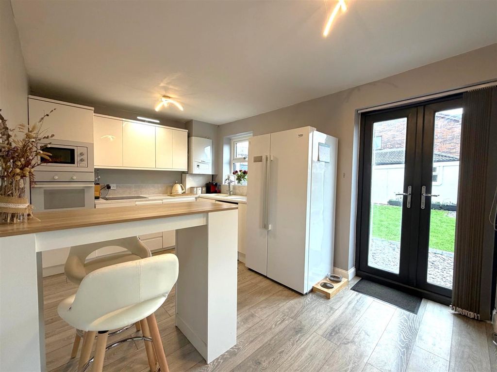 Property photo 3 of 26 c.Jpeg