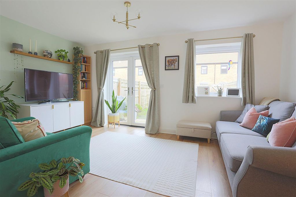 Property photo 2 of 19