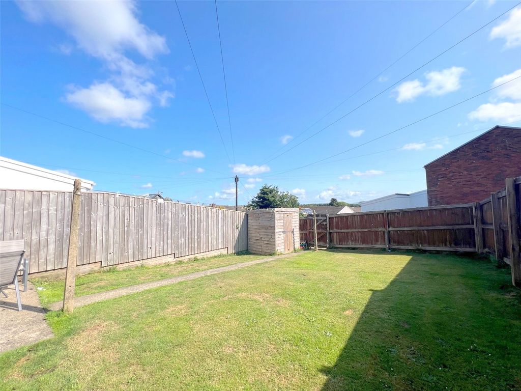 Property photo 2 of 17 Picture No. 27