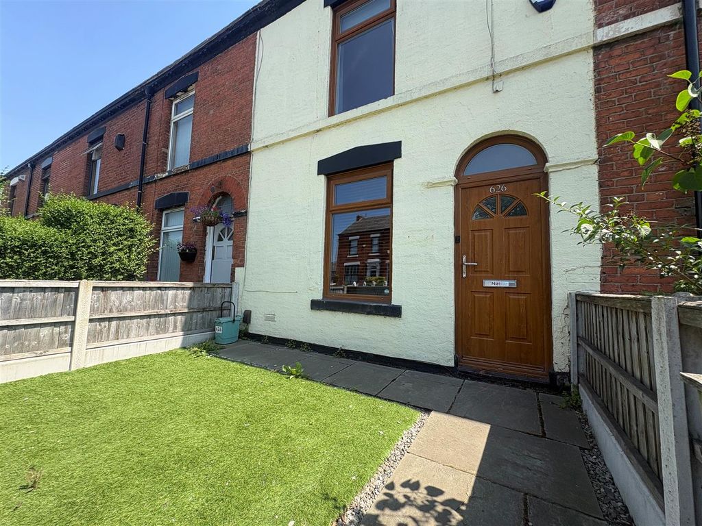 Property photo 1 of 7 Outisde Front.Jpg