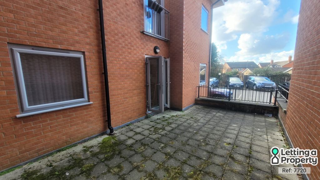 Property photo 3 of 16