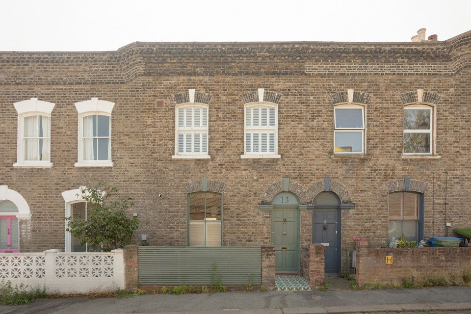 Property photo 2 of 32