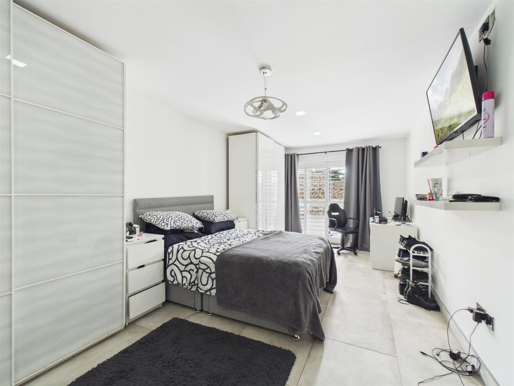 Additional image 9 of 5 bed property for saleChene Road, Peacehaven BN10