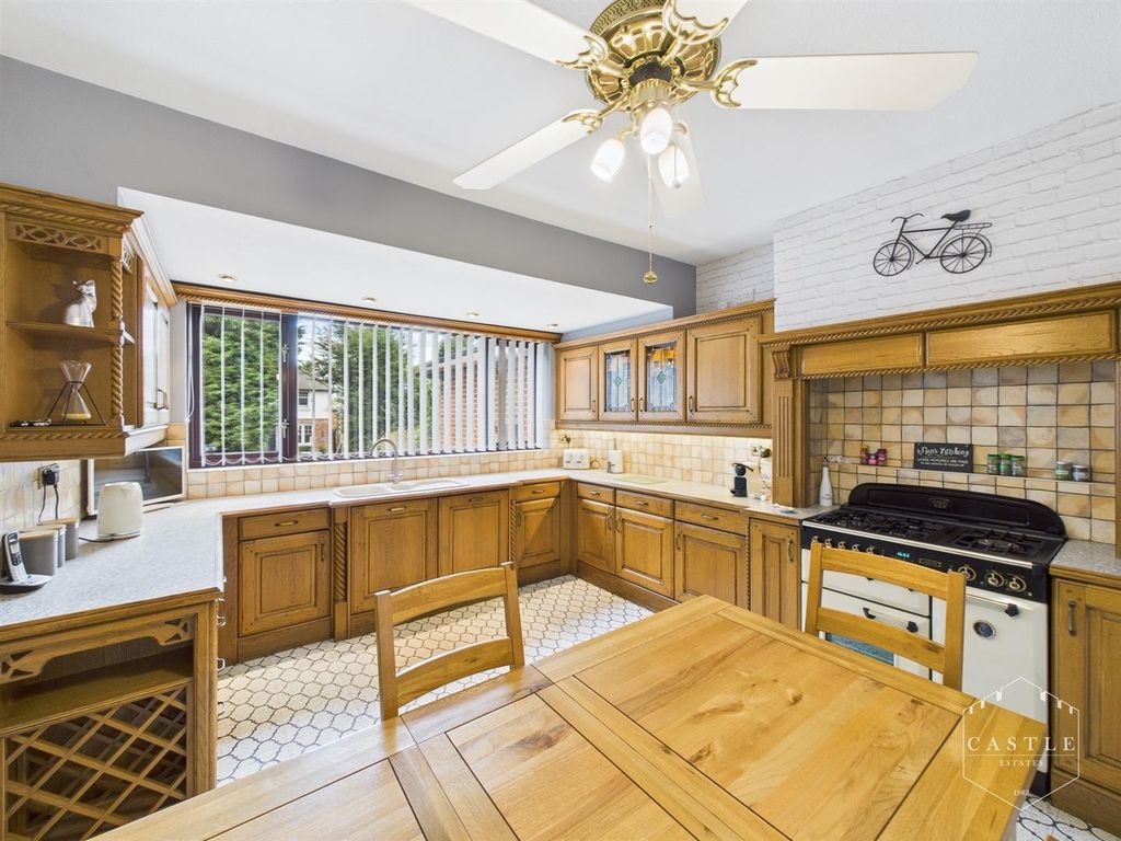 Property photo 2 of 42 Dining Kitchen