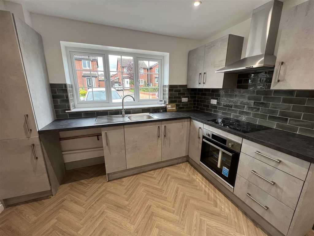 Property photo 3 of 12 Img_1226.Jpg