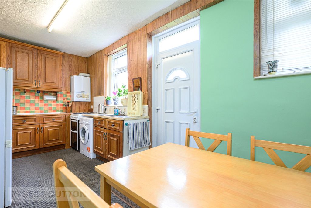 Property photo 2 of 22 Kitchen Diner