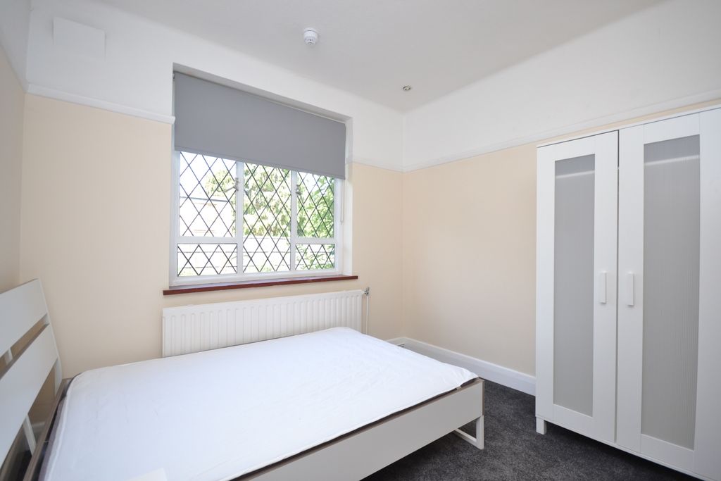 Property photo 2 of 6 Room 4