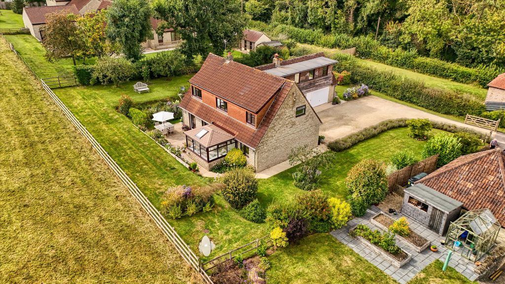 Property photo 1 of 31 Image