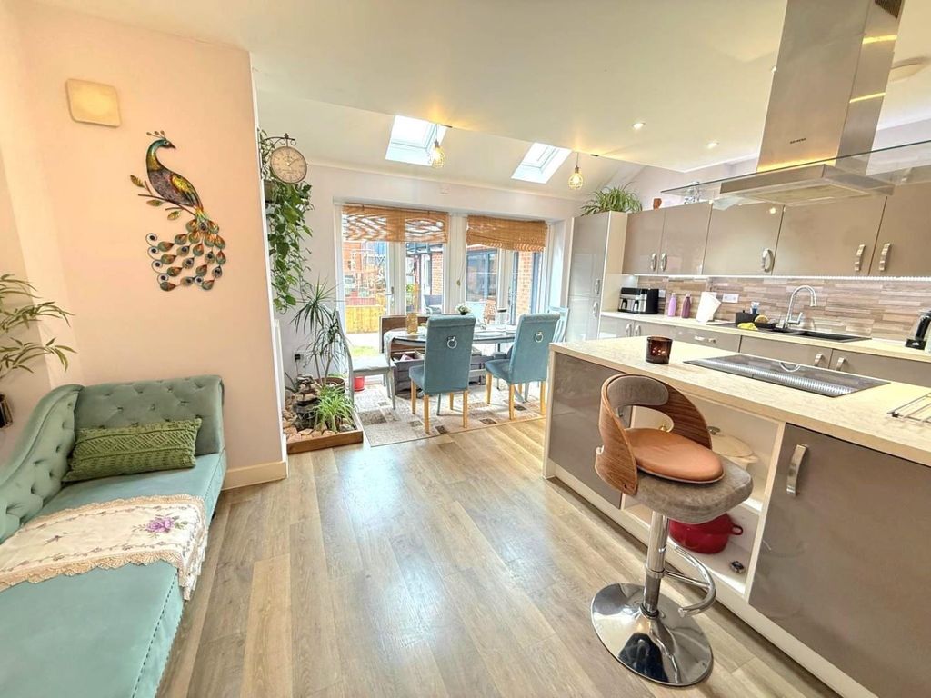Property photo 3 of 17 15.Jpg