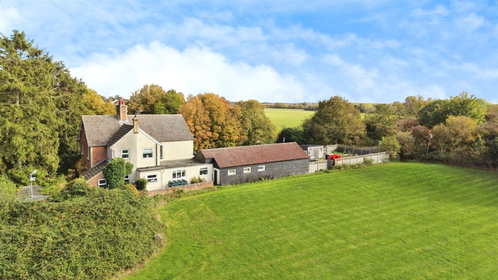 Property photo 1 of 18