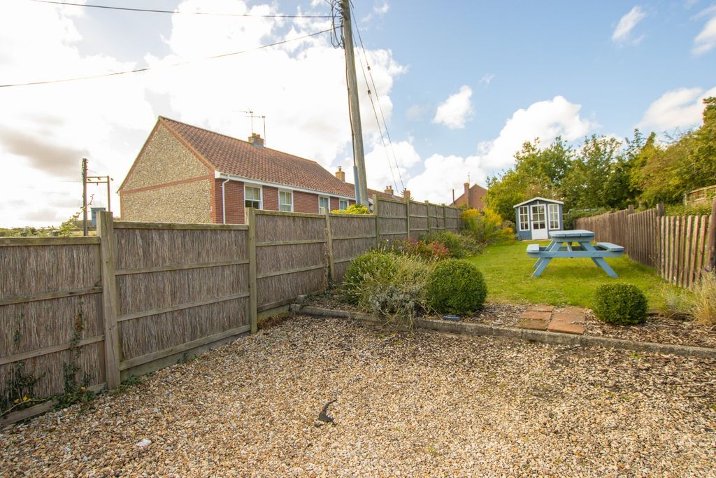 Property photo 2 of 21 4472863