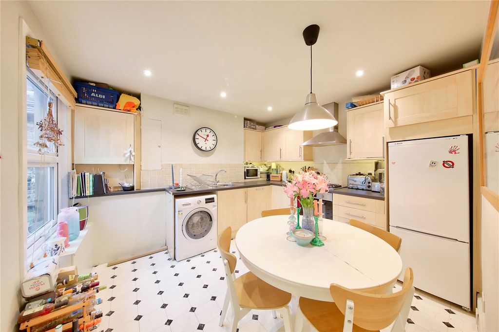 Property photo 2 of 10 Picture No. 08