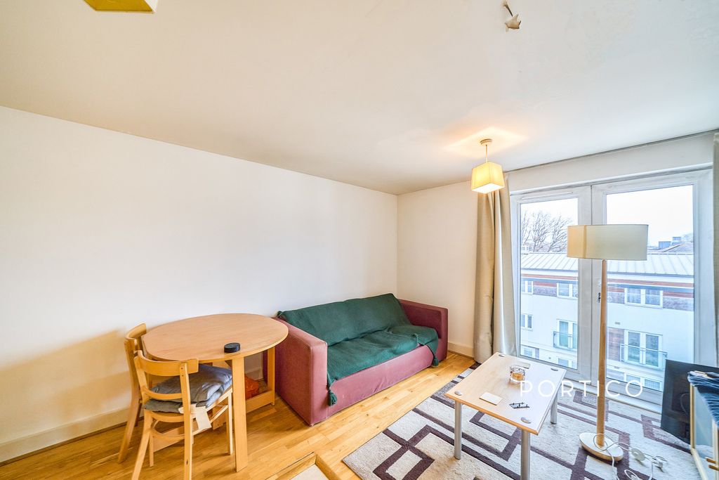 Property photo 2 of 10 Photo