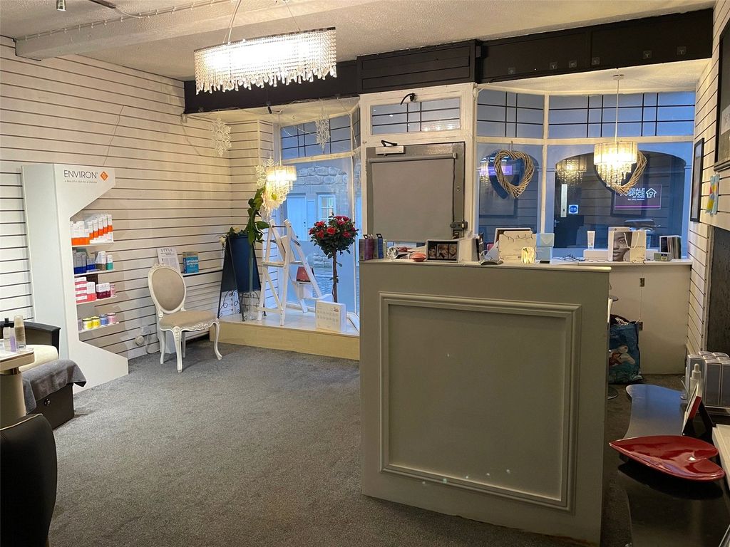 Property photo 2 of 6 Picture No. 02