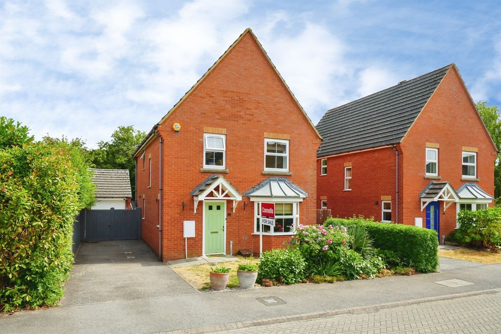 Property photo 1 of 17