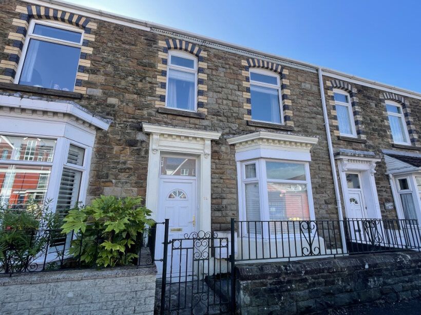 Property photo 1 of 13