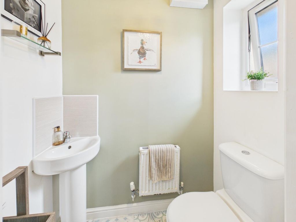 Property photo 2 of 17 WC