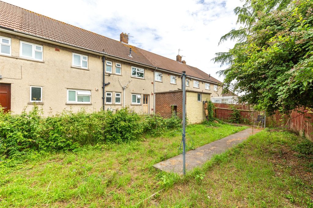 Property photo 3 of 12 Picture No. 04