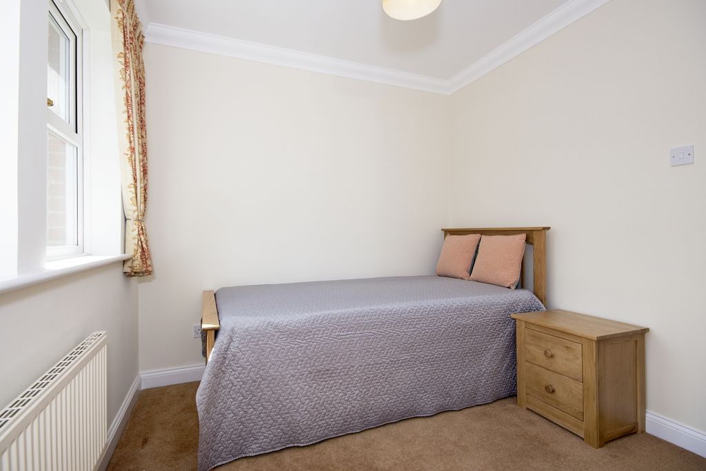 Property photo 1 of 5 7
