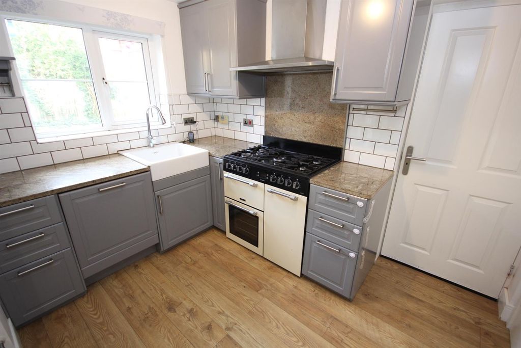 Property photo 3 of 16 Img_5402.Jpg