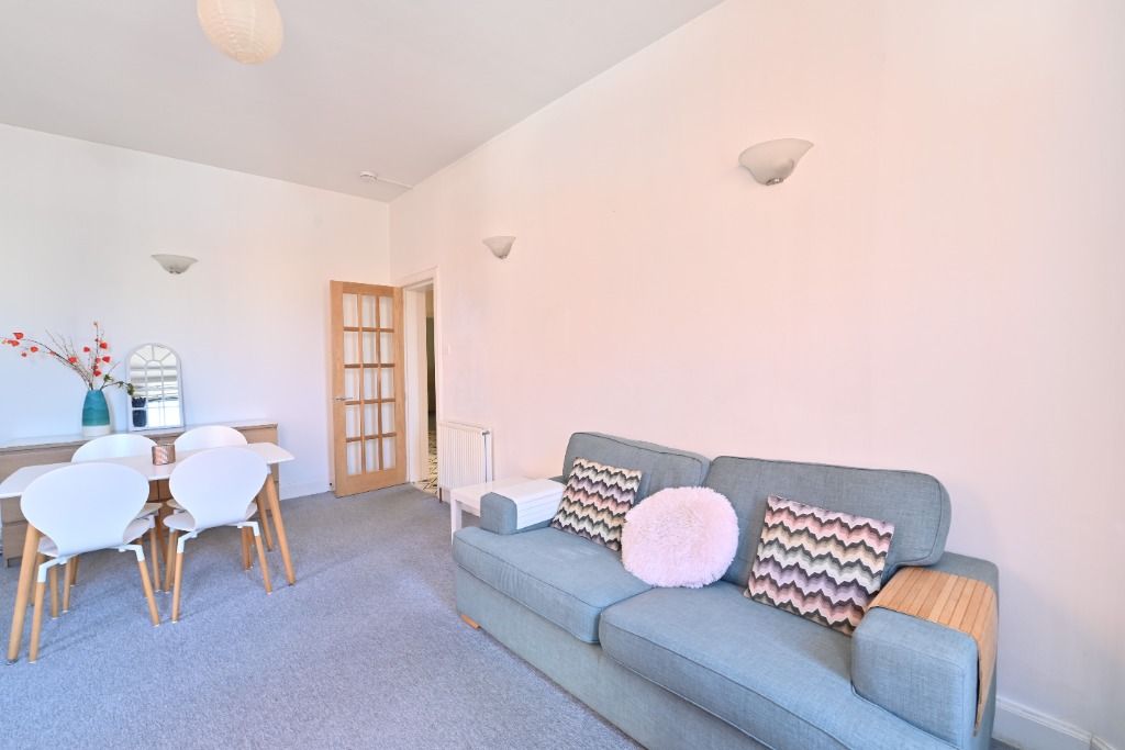 Property photo 3 of 11 Photo 3