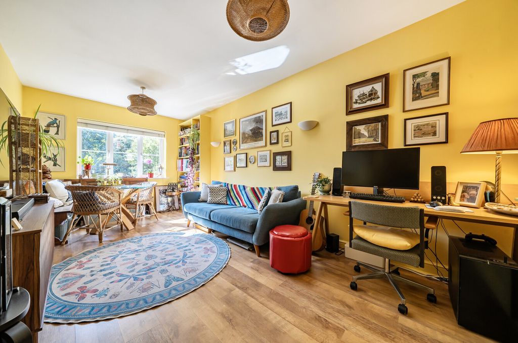 Property photo 2 of 10 1493909-5-6A5E651...