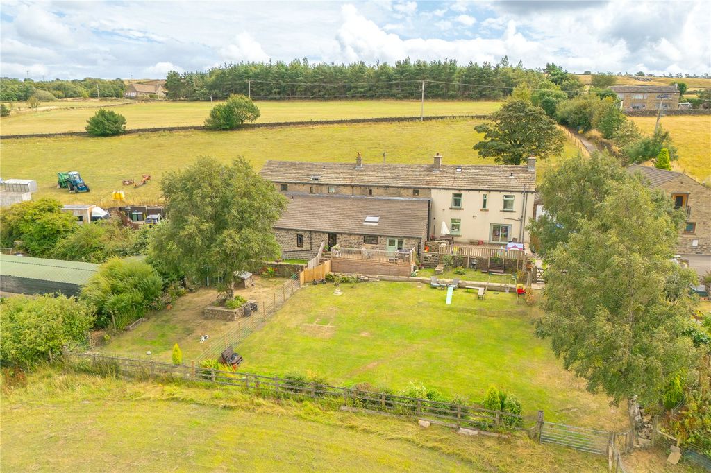 Property photo 2 of 40 External