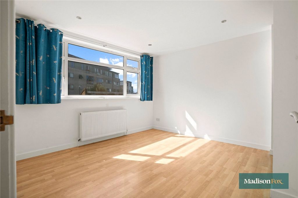 Property photo 3 of 8 Picture No. 03