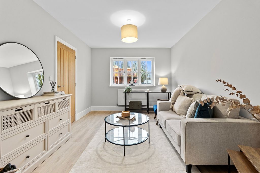 Property photo 3 of 58