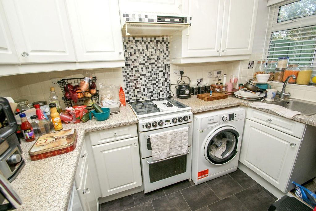 Property photo 3 of 6 2025-10-09 09.17.04.Jpg