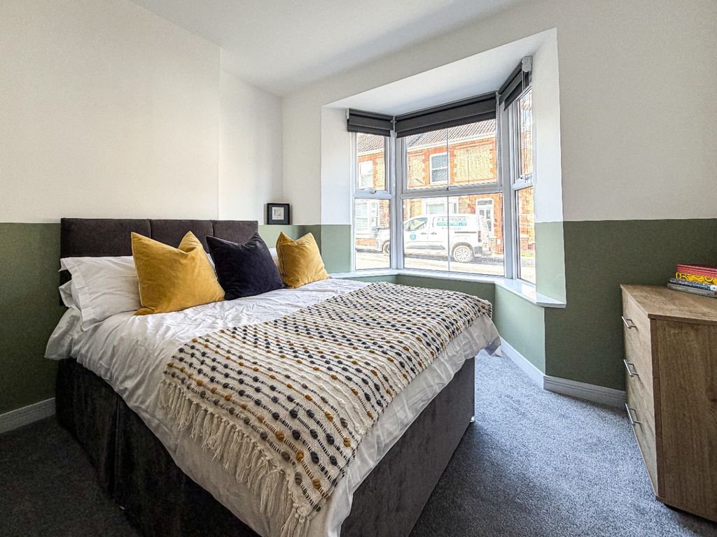 Property photo 2 of 10 5251623