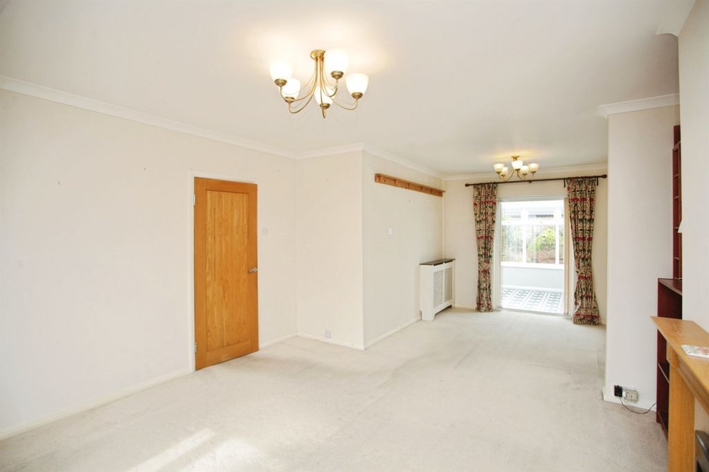 Property photo 3 of 24