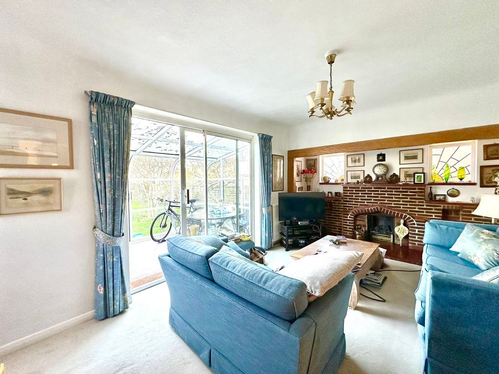 Property photo 2 of 17 Photo 12