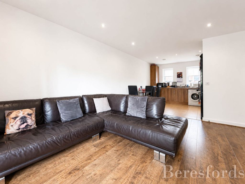 Property photo 2 of 11 Picture No. 02